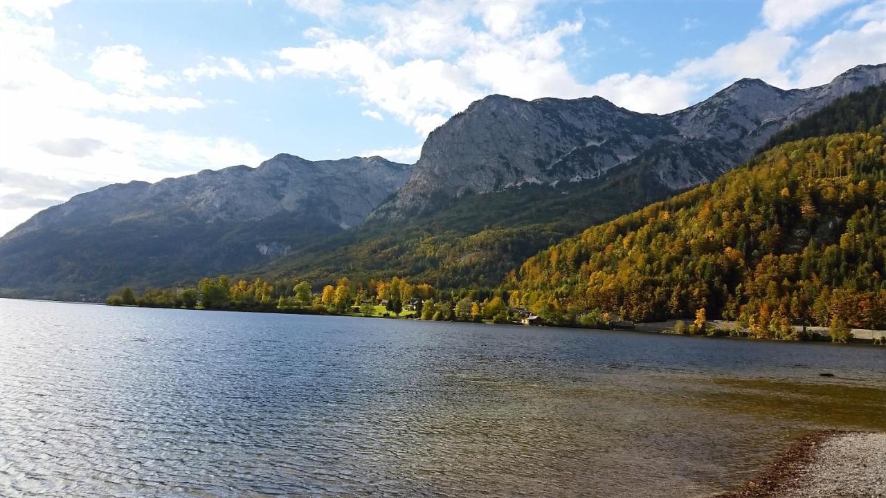 Ferienwohnungen Seraphine Und Theresia Grundlsee Luaran gambar