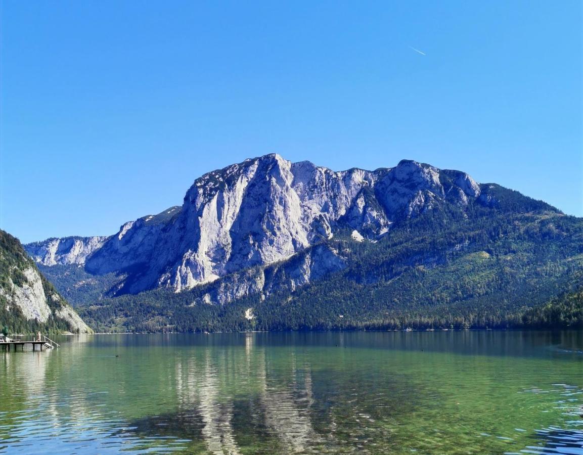 Ferienwohnungen Seraphine Und Theresia Grundlsee Luaran gambar