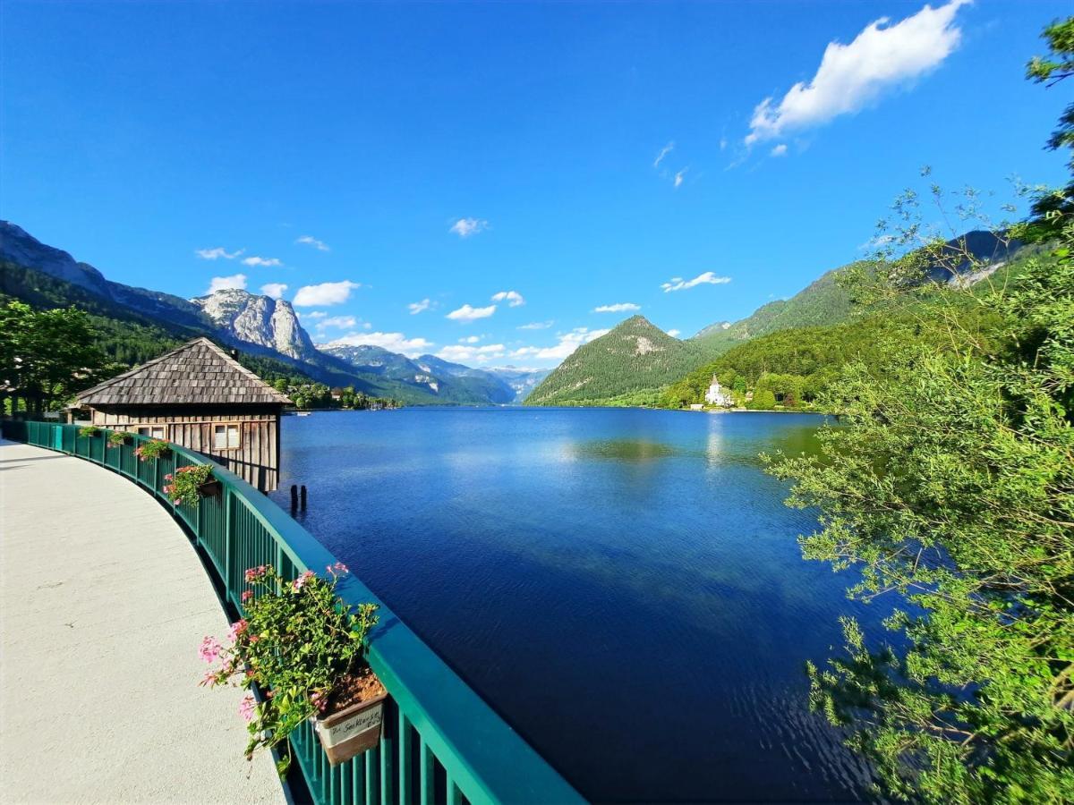 Ferienwohnungen Seraphine Und Theresia Grundlsee Luaran gambar